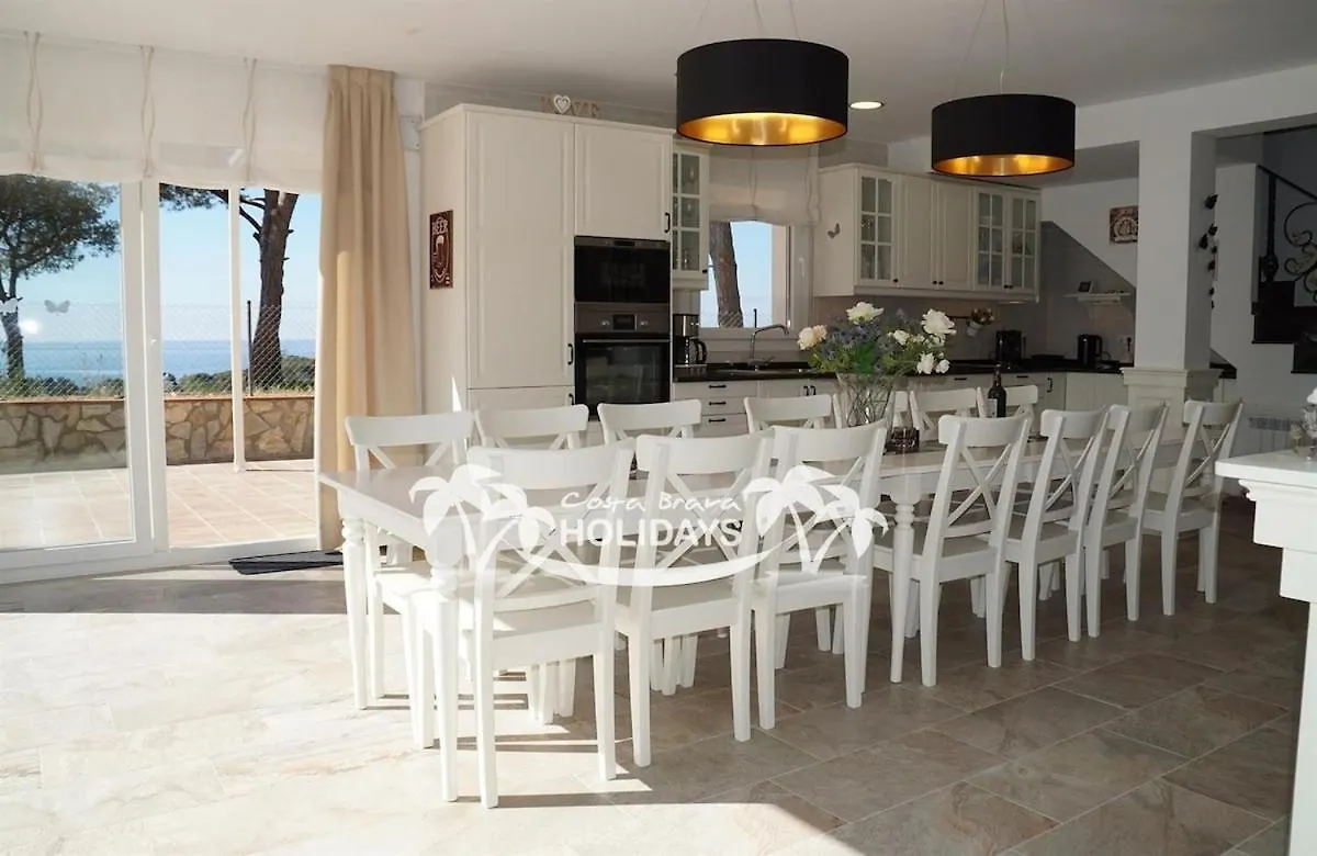 Costa Brava Holidays Villa Yuca, Sea Views, Pool Lloret de Mar