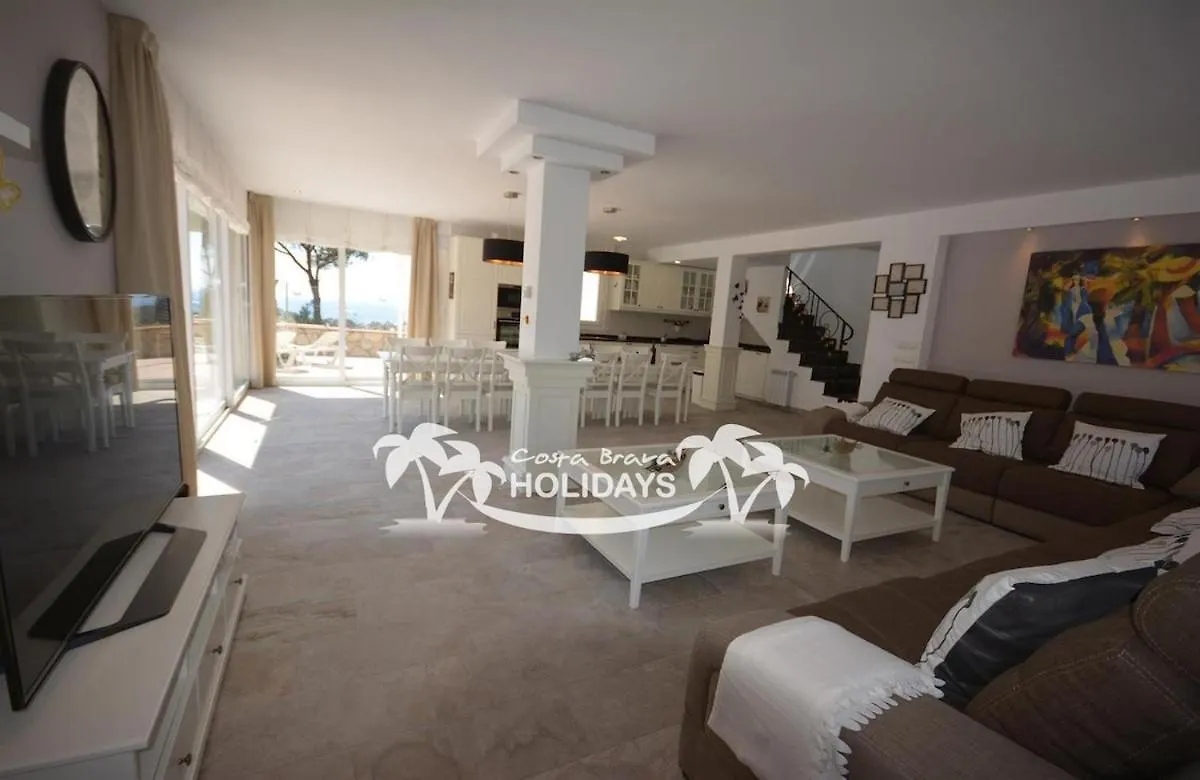 Costa Brava Holidays Villa Yuca, Sea Views, Pool Lloret de Mar