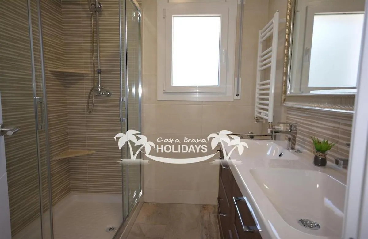 Costa Brava Holidays Villa Yuca, Sea Views, Pool Lloret de Mar Spain