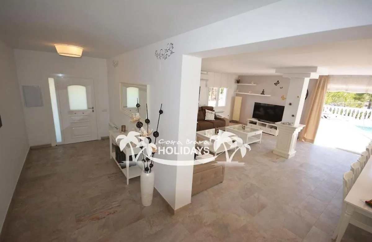 Costa Brava Holidays Villa Yuca, Sea Views, Pool Lloret de Mar